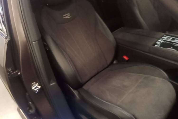 Used Volkswagen Teramont 2025 Tiguan Pro 450TSI Four-Wheel Drive Summit Edition Right Front Seat