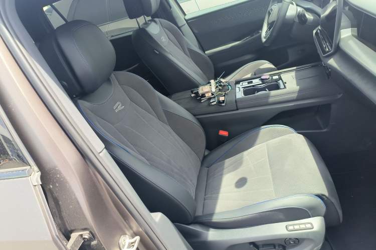 Used Volkswagen Teramont 2025 Tiguan Pro 450TSI Four-Wheel Drive Summit Edition Right Front Seat