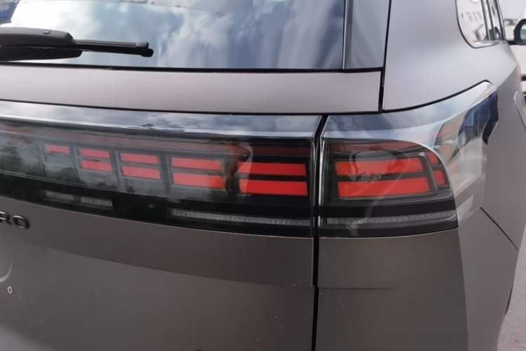 Used Volkswagen Teramont 2025 Tiguan Pro 450TSI Four-Wheel Drive Summit Edition Right Rear Taillight