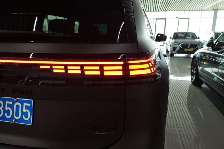Used Volkswagen Teramont 2025 Tiguan Pro 450TSI Four-Wheel Drive Summit Edition Right Rear Taillight