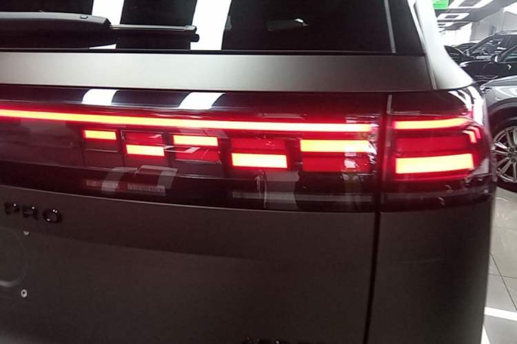 Used Volkswagen Teramont 2025 Tiguan Pro 450TSI Four-Wheel Drive Summit Edition Right Rear Taillight