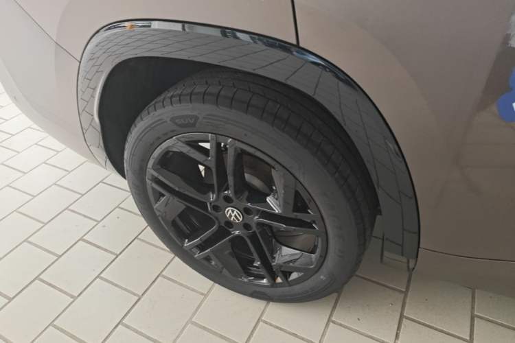 Used Volkswagen Teramont 2025 Tiguan Pro 450TSI Four-Wheel Drive Summit Edition Right Rear Wheel Hub