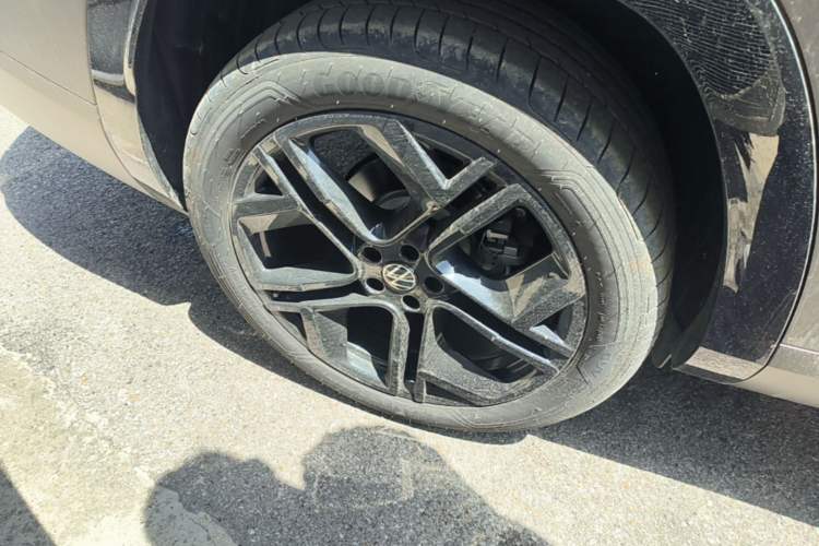 Used Volkswagen Teramont 2025 Tiguan Pro 450TSI Four-Wheel Drive Summit Edition Right Rear Wheel Hub