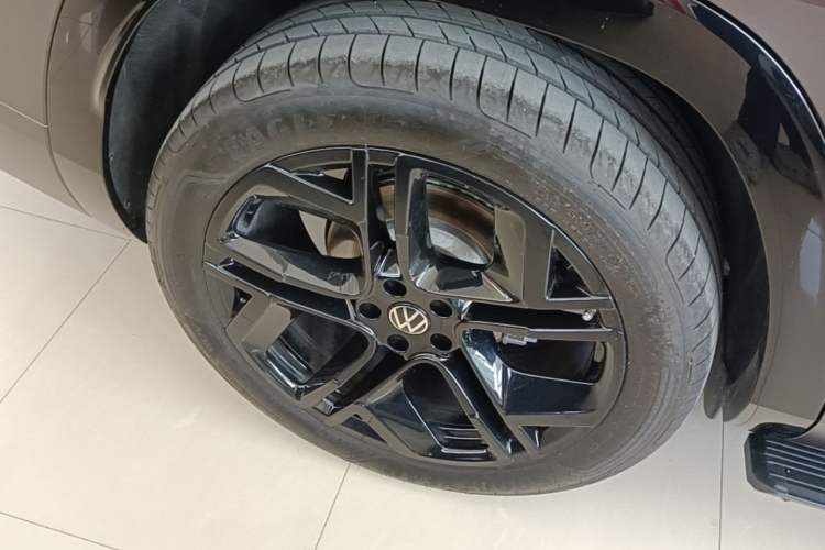 Used Volkswagen Teramont 2025 Tiguan Pro 450TSI Four-Wheel Drive Summit Edition Right Rear Wheel Hub