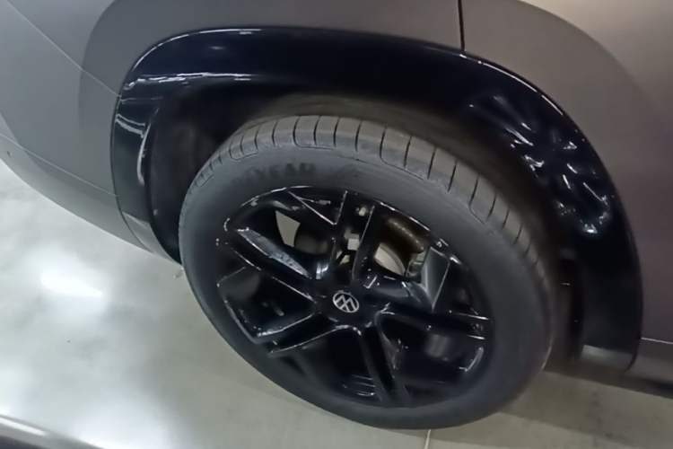Used Volkswagen Teramont 2025 Tiguan Pro 450TSI Four-Wheel Drive Summit Edition Right Rear Wheel Hub