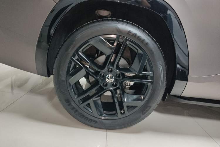 Used Volkswagen Teramont 2025 Tiguan Pro 450TSI Four-Wheel Drive Summit Edition Right Rear Wheel Hub