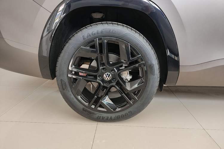 Used Volkswagen Teramont 2025 Tiguan Pro 450TSI Four-Wheel Drive Summit Edition Right Rear Wheel Hub