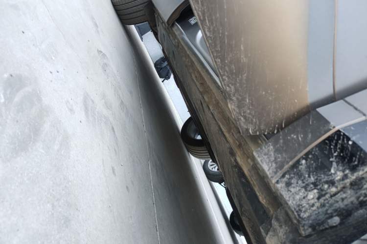 Used Volkswagen Teramont 2025 Tiguan Pro 450TSI Four-Wheel Drive Summit Edition Right Side Sill