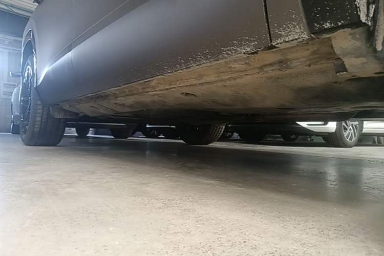 Used Volkswagen Teramont 2025 Tiguan Pro 450TSI Four-Wheel Drive Summit Edition Right Side Sill