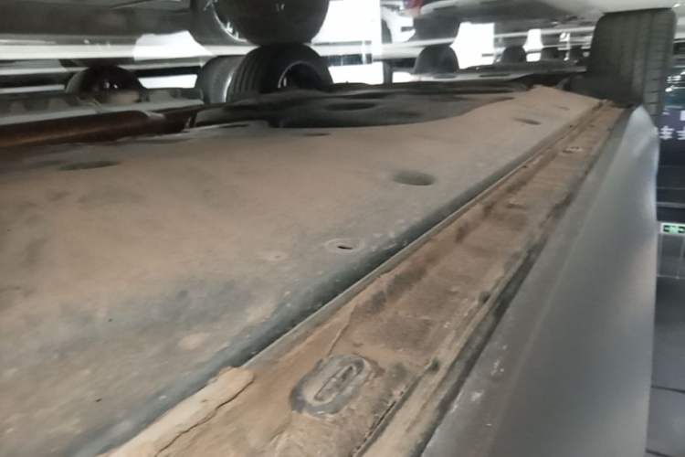 Used Volkswagen Teramont 2025 Tiguan Pro 450TSI Four-Wheel Drive Summit Edition Right Side Sill