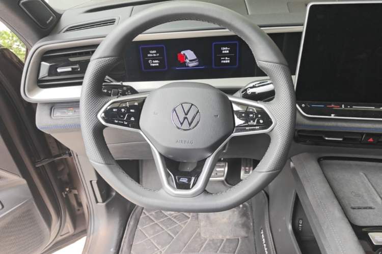 Used Volkswagen Teramont 2025 Tiguan Pro 450TSI Four-Wheel Drive Summit Edition Steering Wheel