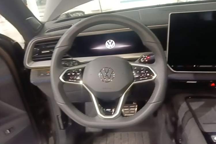 Used Volkswagen Teramont 2025 Tiguan Pro 450TSI Four-Wheel Drive Summit Edition Steering Wheel