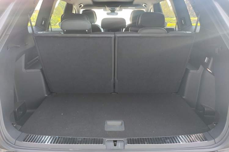 Used Volkswagen Teramont 2025 Tiguan Pro 450TSI Four-Wheel Drive Summit Edition Trunk
