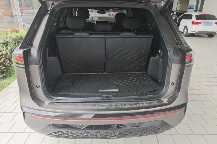 Used Volkswagen Teramont 2025 Tiguan Pro 450TSI Four-Wheel Drive Summit Edition Trunk