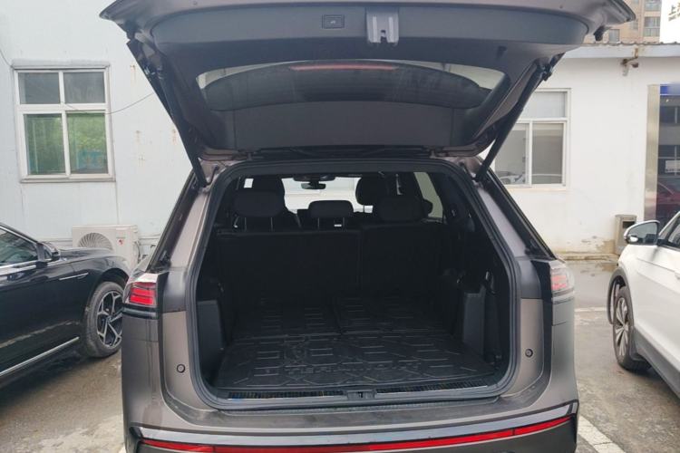Used Volkswagen Teramont 2025 Tiguan Pro 450TSI Four-Wheel Drive Summit Edition Trunk