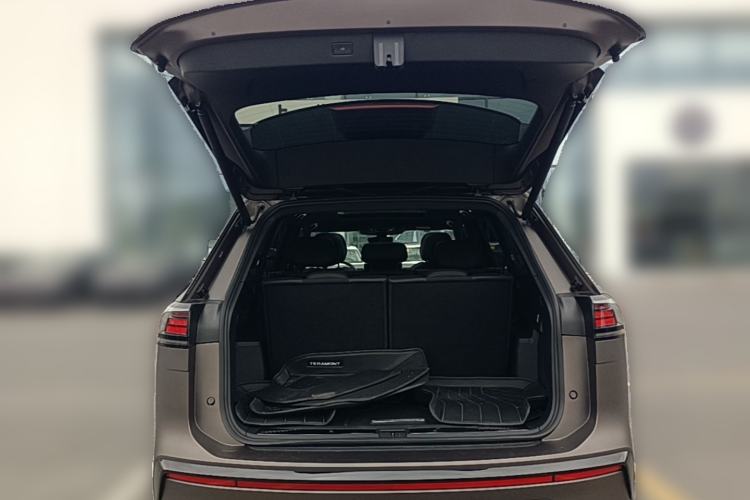 Used Volkswagen Teramont 2025 Tiguan Pro 450TSI Four-Wheel Drive Summit Edition Trunk