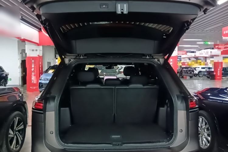 Used Volkswagen Teramont 2025 Tiguan Pro 450TSI Four-Wheel Drive Summit Edition Trunk