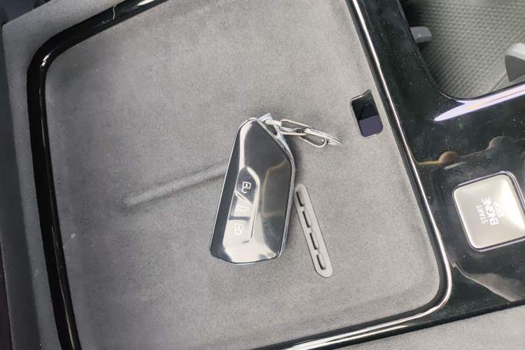 Used Volkswagen Teramont 2025 Tiguan Pro 450TSI Four-Wheel Drive Summit Edition Vehicle Key