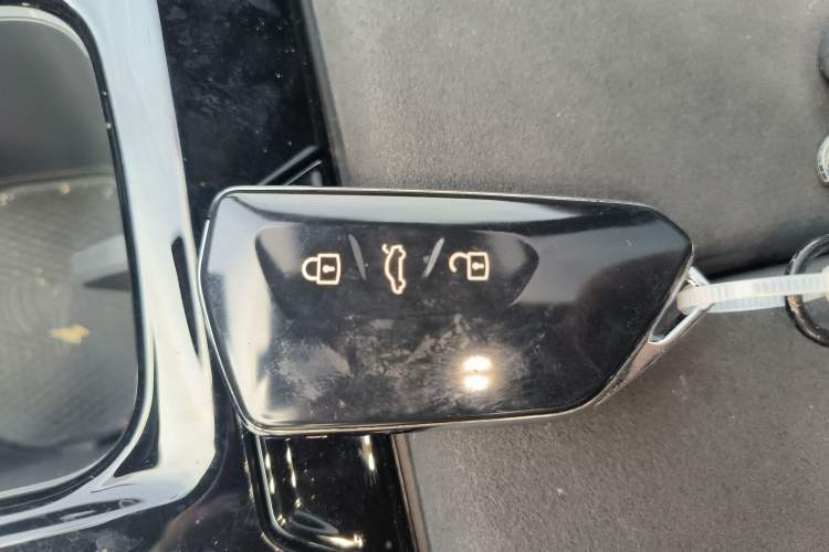 Used Volkswagen Teramont 2025 Tiguan Pro 450TSI Four-Wheel Drive Summit Edition Vehicle Key