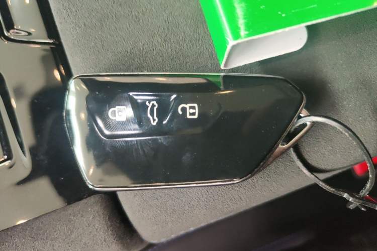 Used Volkswagen Teramont 2025 Tiguan Pro 450TSI Four-Wheel Drive Summit Edition Vehicle Key