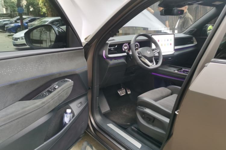 Used Volkswagen Teramont 2025 Tiguan Pro 450TSI Four-Wheel Drive Summit Edition Driver Seat