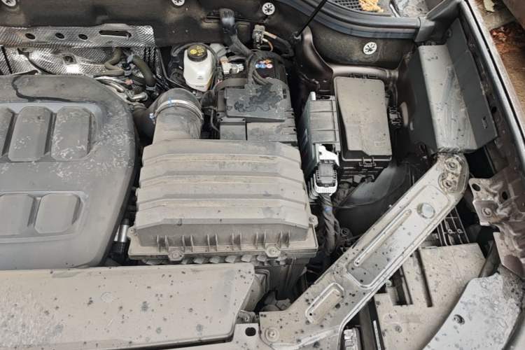 Used Volkswagen Teramont 2025 Tiguan Pro 450TSI Four-Wheel Drive Summit Edition Engine Bay Left