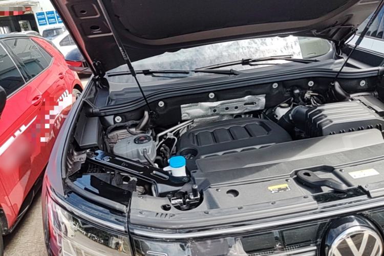 Used Volkswagen Teramont 2025 Tiguan Pro 450TSI Four-Wheel Drive Summit Edition Engine Bay Right