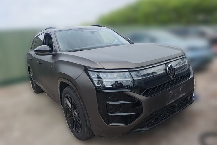 Used Volkswagen Teramont 2025 Tiguan Pro 450TSI Four-Wheel Drive Summit Edition Front Right 45 Deg
