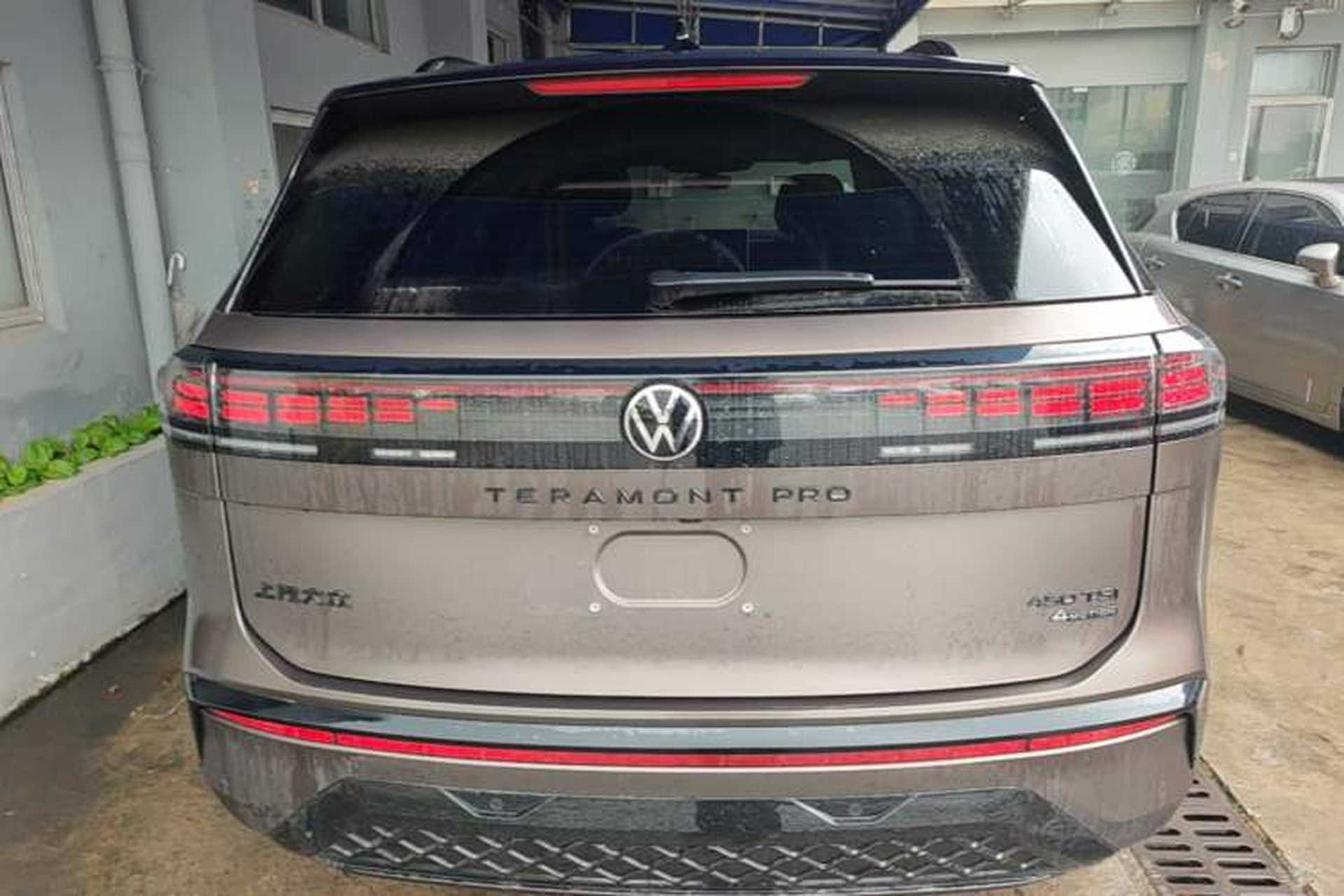 Used Volkswagen Teramont 2025 Tiguan Pro 450TSI Four-Wheel Drive Summit Edition Rear