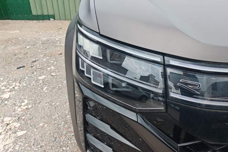 Used Volkswagen Teramont 2025 Tiguan Pro 450TSI Four-Wheel Drive Summit Edition Right Front Headlight