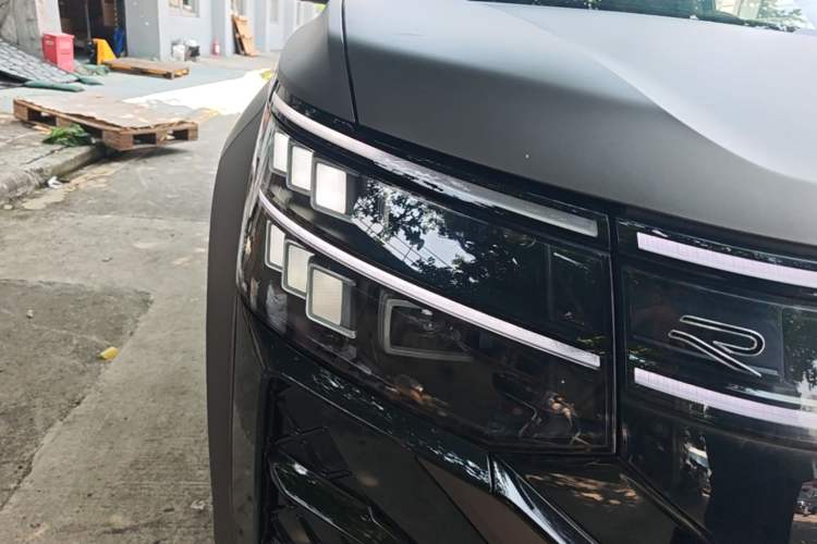 Used Volkswagen Teramont 2025 Tiguan Pro 450TSI Four-Wheel Drive Summit Edition Right Front Headlight