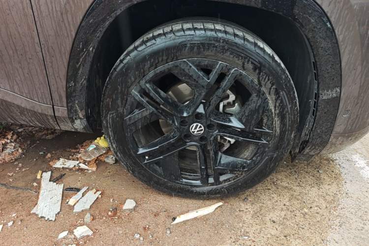 Used Volkswagen Teramont 2025 Tiguan Pro 450TSI Four-Wheel Drive Summit Edition Right Front Wheel Hub