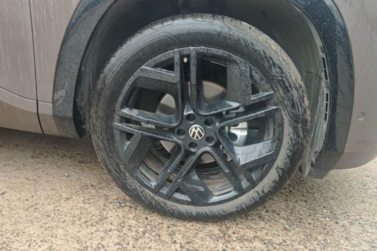 Used Volkswagen Teramont 2025 Tiguan Pro 450TSI Four-Wheel Drive Summit Edition Right Front Wheel Hub