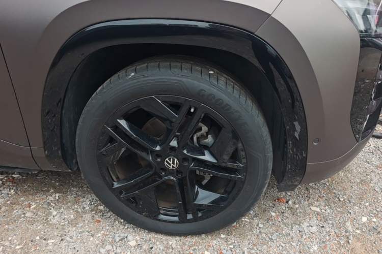 Used Volkswagen Teramont 2025 Tiguan Pro 450TSI Four-Wheel Drive Summit Edition Right Front Wheel Hub
