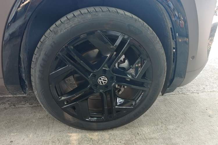 Used Volkswagen Teramont 2025 Tiguan Pro 450TSI Four-Wheel Drive Summit Edition Right Front Wheel Hub