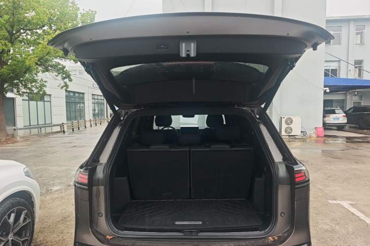 Used Volkswagen Teramont 2025 Tiguan Pro 450TSI Four-Wheel Drive Summit Edition Trunk