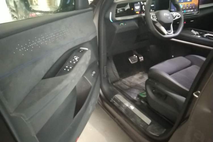 Used Volkswagen Teramont 2025 Tiguan Pro 450TSI Four-Wheel Drive Summit Edition Driver Seat