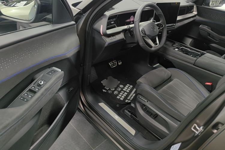 Used Volkswagen Teramont 2025 Tiguan Pro 450TSI Four-Wheel Drive Summit Edition Driver Seat