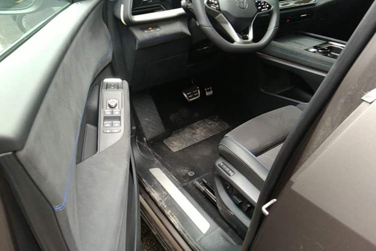 Used Volkswagen Teramont 2025 Tiguan Pro 450TSI Four-Wheel Drive Summit Edition Driver Seat