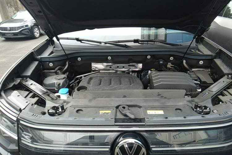 Used Volkswagen Teramont 2025 Tiguan Pro 450TSI Four-Wheel Drive Summit Edition Engine Bay