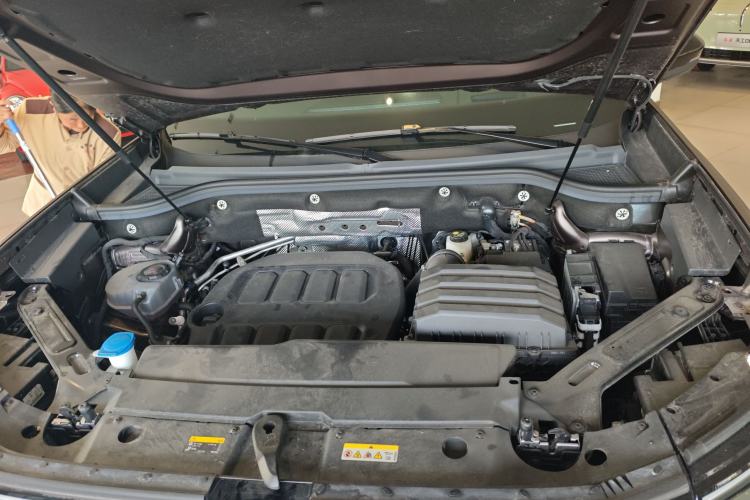 Used Volkswagen Teramont 2025 Tiguan Pro 450TSI Four-Wheel Drive Summit Edition Engine Bay