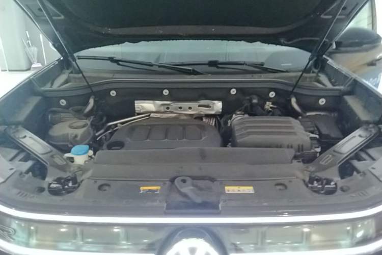 Used Volkswagen Teramont 2025 Tiguan Pro 450TSI Four-Wheel Drive Summit Edition Engine Bay