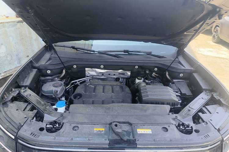 Used Volkswagen Teramont 2025 Tiguan Pro 450TSI Four-Wheel Drive Summit Edition Engine Bay
