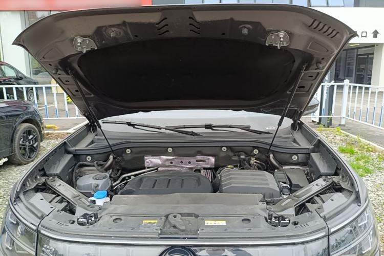 Used Volkswagen Teramont 2025 Tiguan Pro 450TSI Four-Wheel Drive Summit Edition Engine Bay