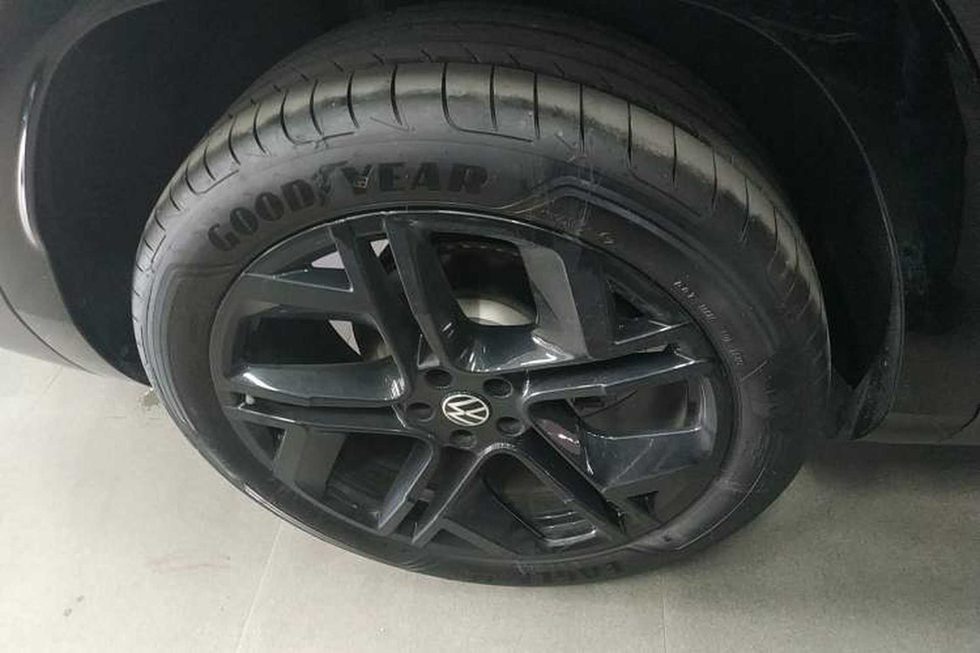Used Volkswagen Teramont 2025 Tiguan Pro 450TSI Four-Wheel Drive Summit Edition Exterior 5