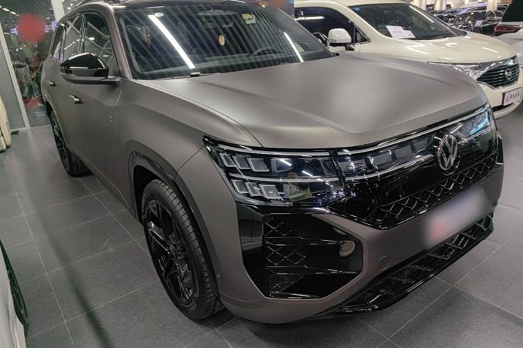 Used Volkswagen Teramont 2025 Tiguan Pro 450TSI Four-Wheel Drive Summit Edition Front Right 45 Deg