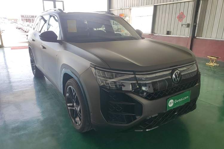 Used Volkswagen Teramont 2025 Tiguan Pro 450TSI Four-Wheel Drive Summit Edition Front Right 45 Deg