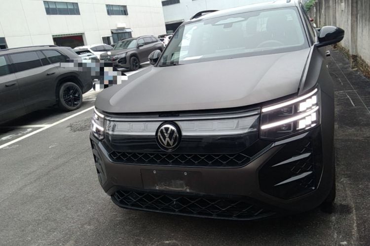 Used Volkswagen Teramont 2025 Tiguan Pro 450TSI Four-Wheel Drive Summit Edition Front