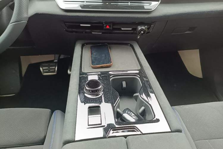 Used Volkswagen Teramont 2025 Tiguan Pro 450TSI Four-Wheel Drive Summit Edition Gear Lever