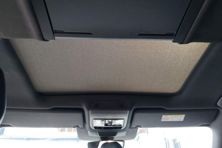 Used Volkswagen Teramont 2025 Tiguan Pro 450TSI Four-Wheel Drive Summit Edition Headliner